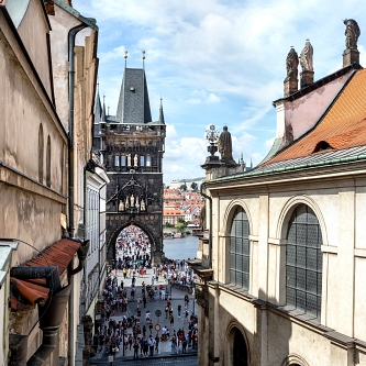 Výhled z hotelu na Karlův most, Praha